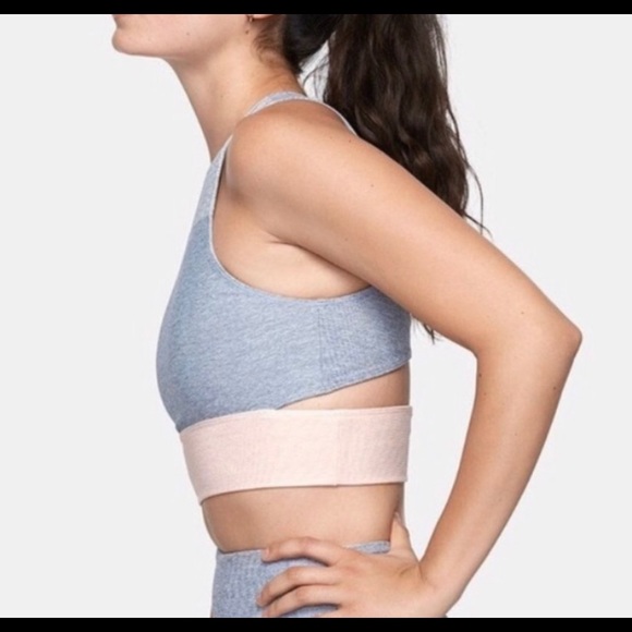 Outdoor Voices Slashback crop - Picture 2 of 5